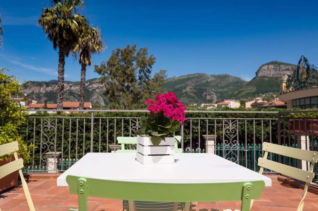 Casa Beatrice Bed and Breakfast Sorrento Eksteriør billede